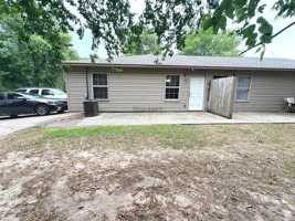 featured image of 612 N 5th St