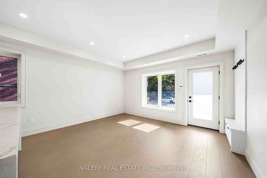 131 Dovercourt Road #Main - Photo 3 of 19