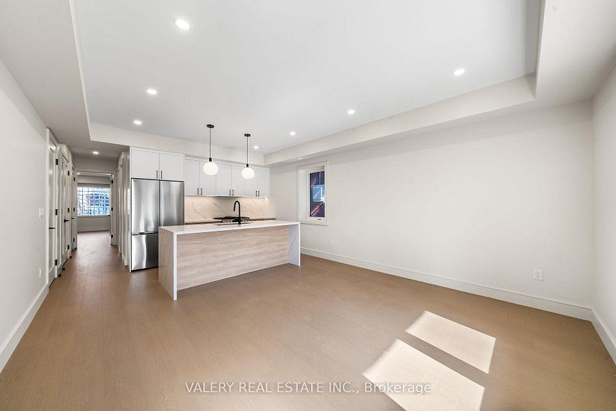 131 Dovercourt Road #Main - Photo 4 of 19