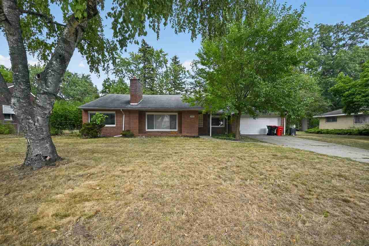 20880 Avon Ln - Photo 5 of 33