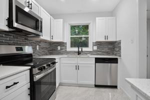 featured image of 2250 Kings Gate Cir