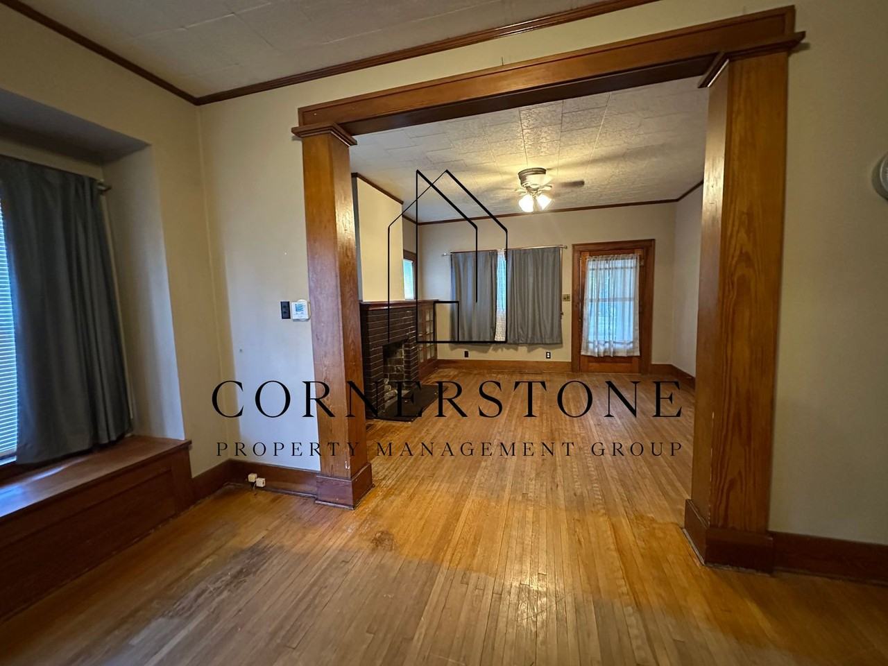122 E Pleasant St - Photo 3 of 8