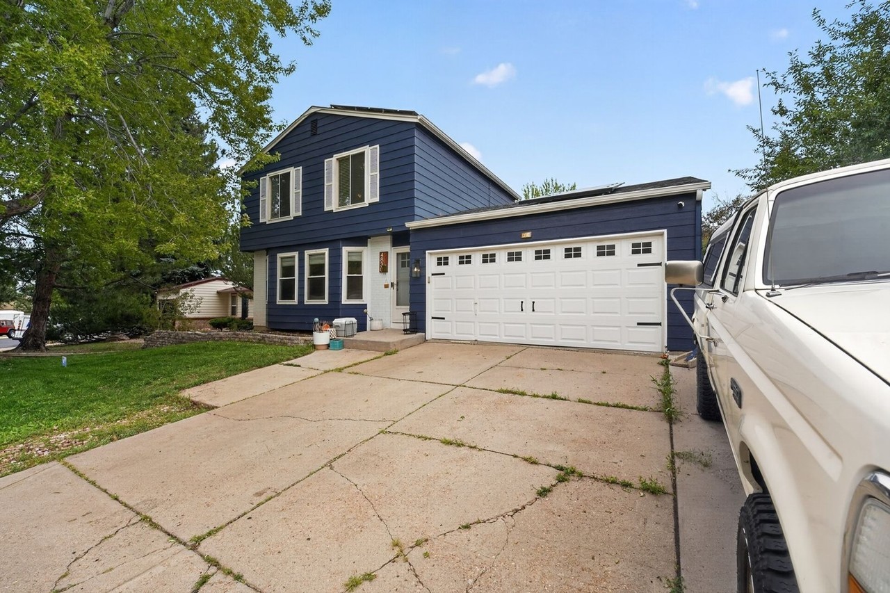4830 S Richfield Cir - Photo 3 of 36