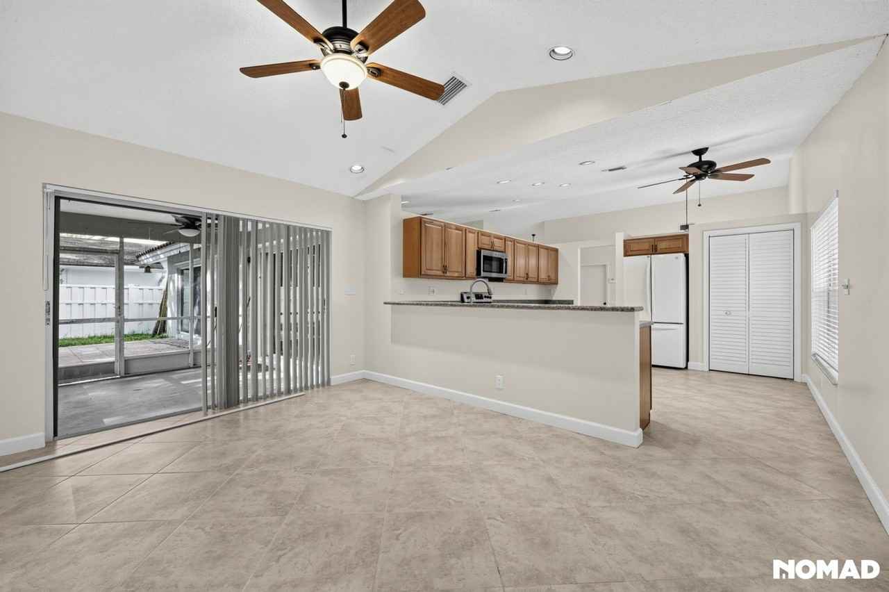 5309 Nw 98th Ter - Photo 3 of 14