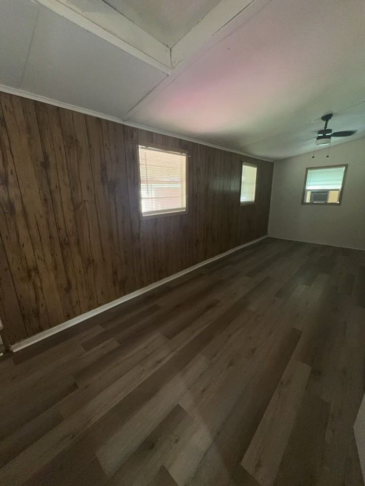 2119 Lamore Dr - Photo 5 of 13