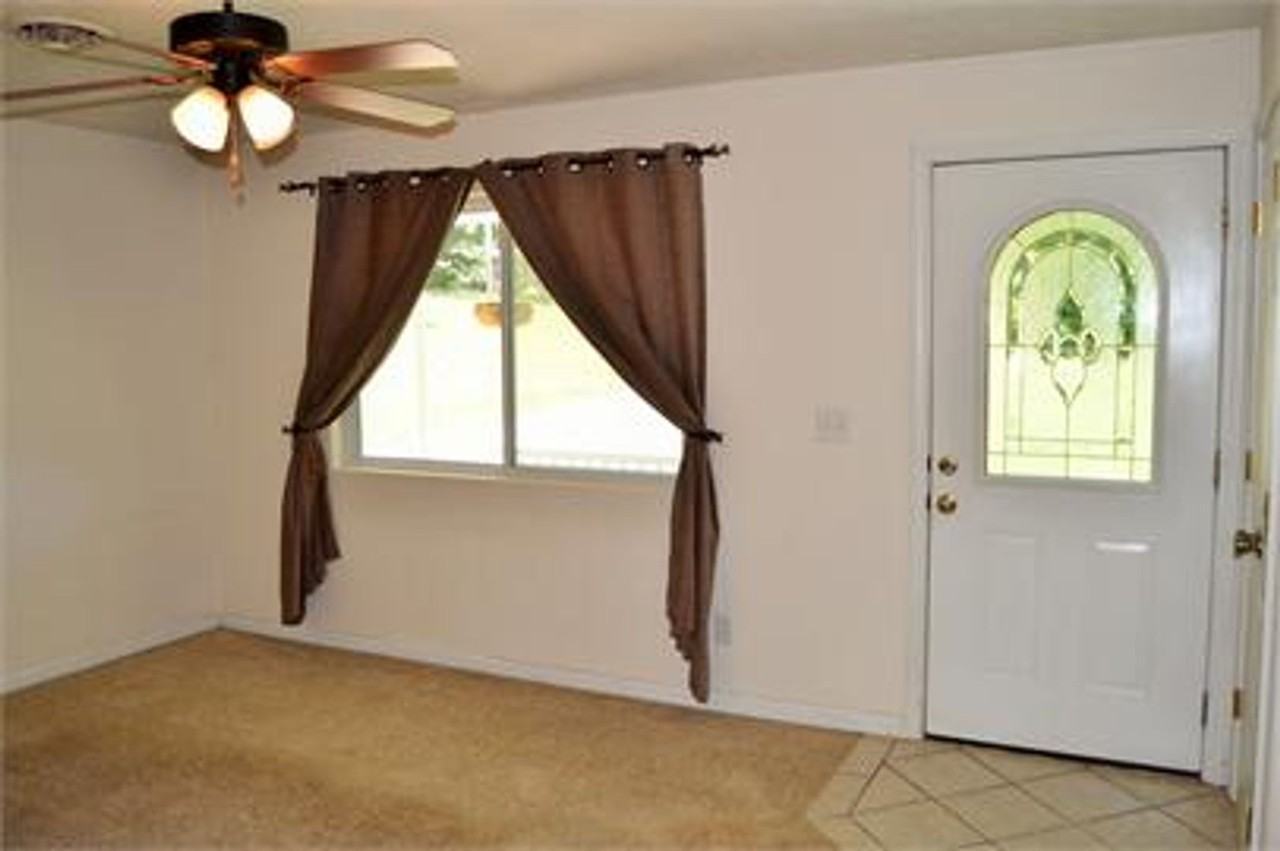 22470 Harlan Ln - Photo 4 of 23