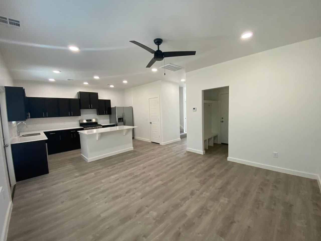 13514 Vinita Dr - Photo 5 of 25
