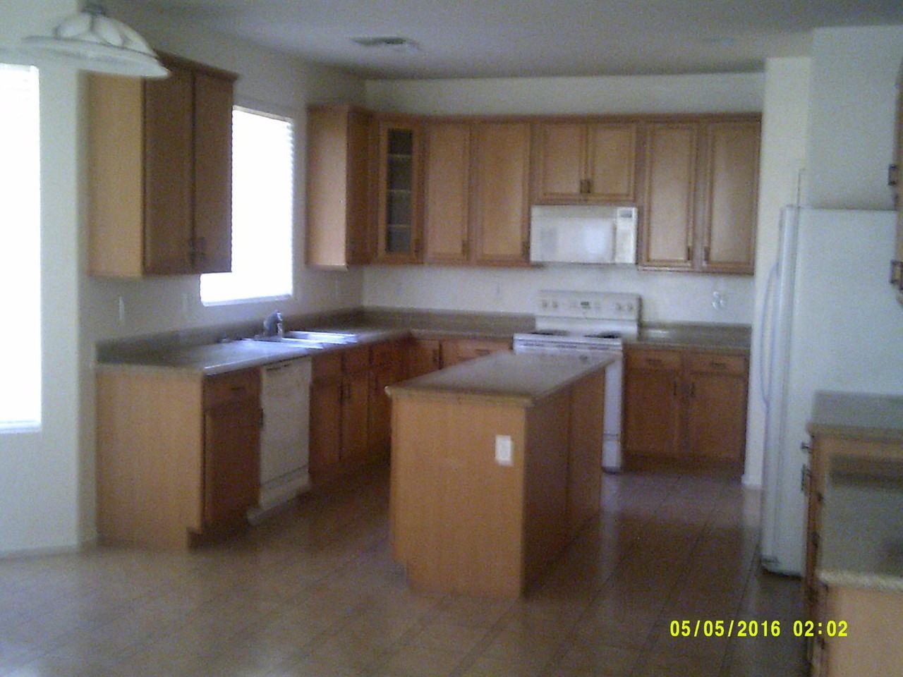 15620 W Shangri La Rd - Photo 4 of 6