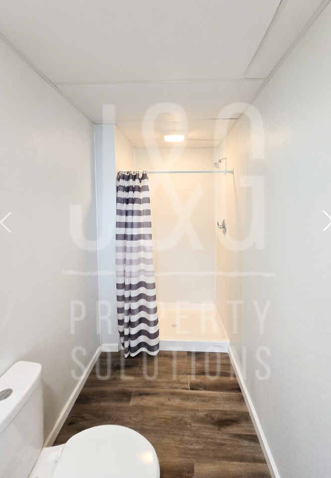 237 S Partridge St - Photo 7 of 10