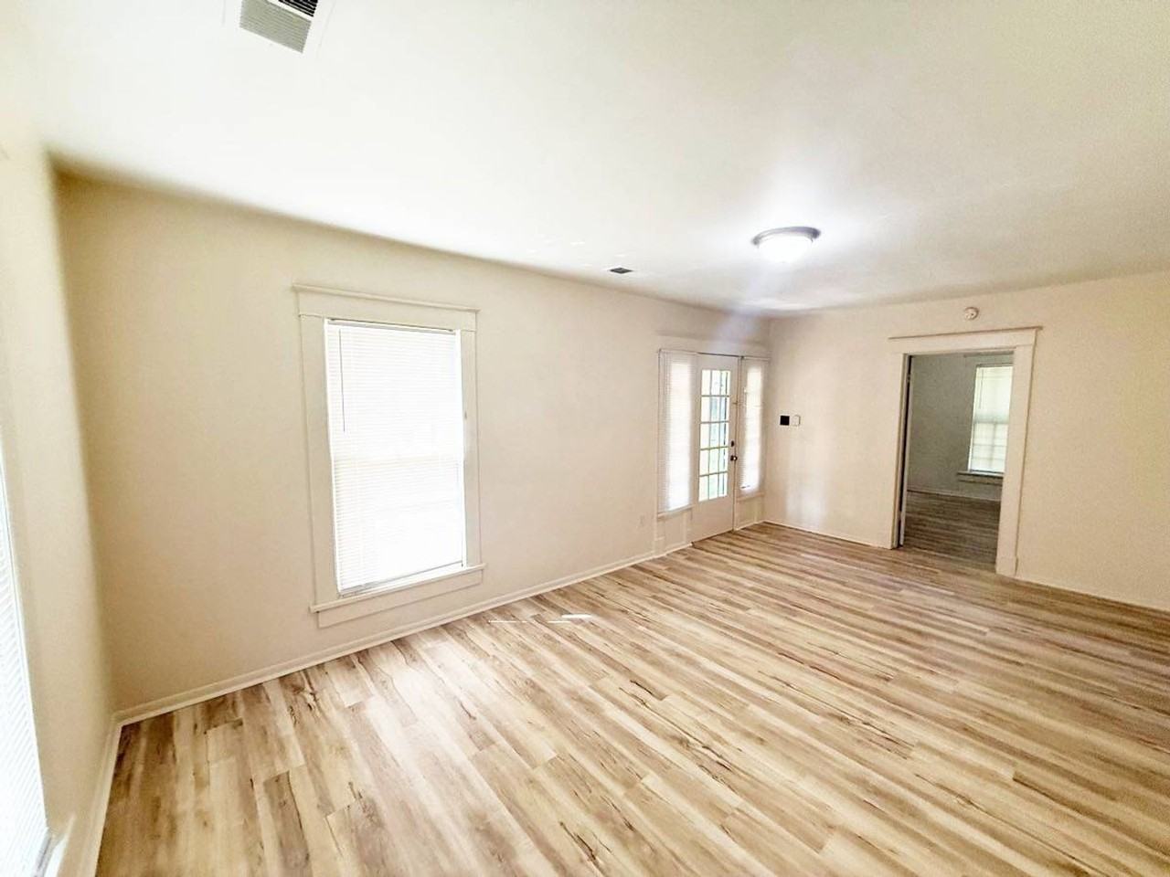 446 Buntyn St - Photo 2 of 18