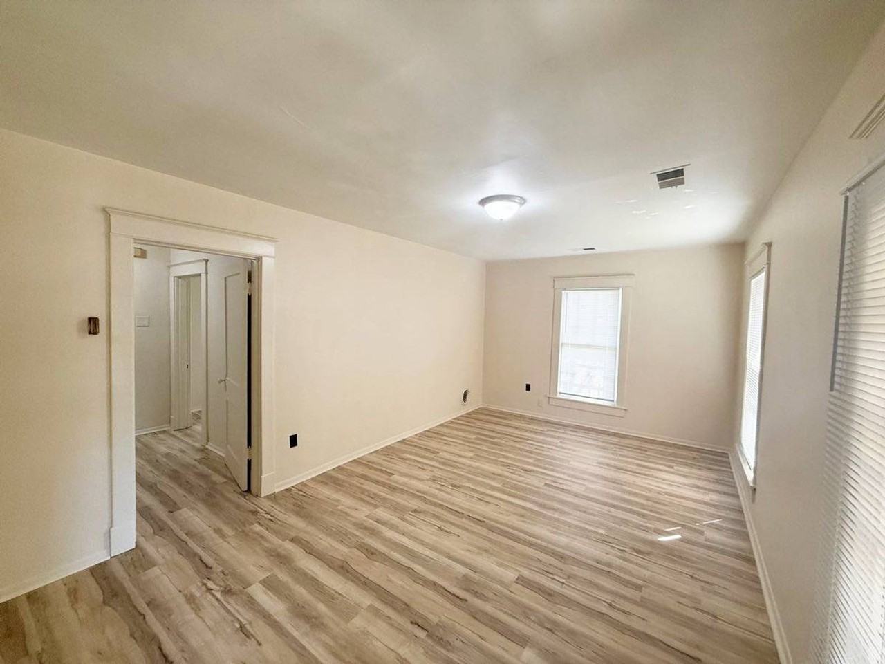 446 Buntyn St - Photo 3 of 18