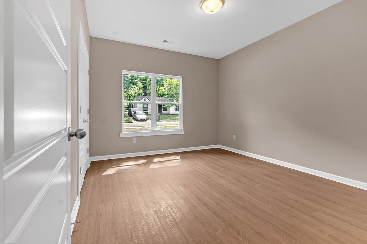 557 Lundee Pl - Photo 6 of 18