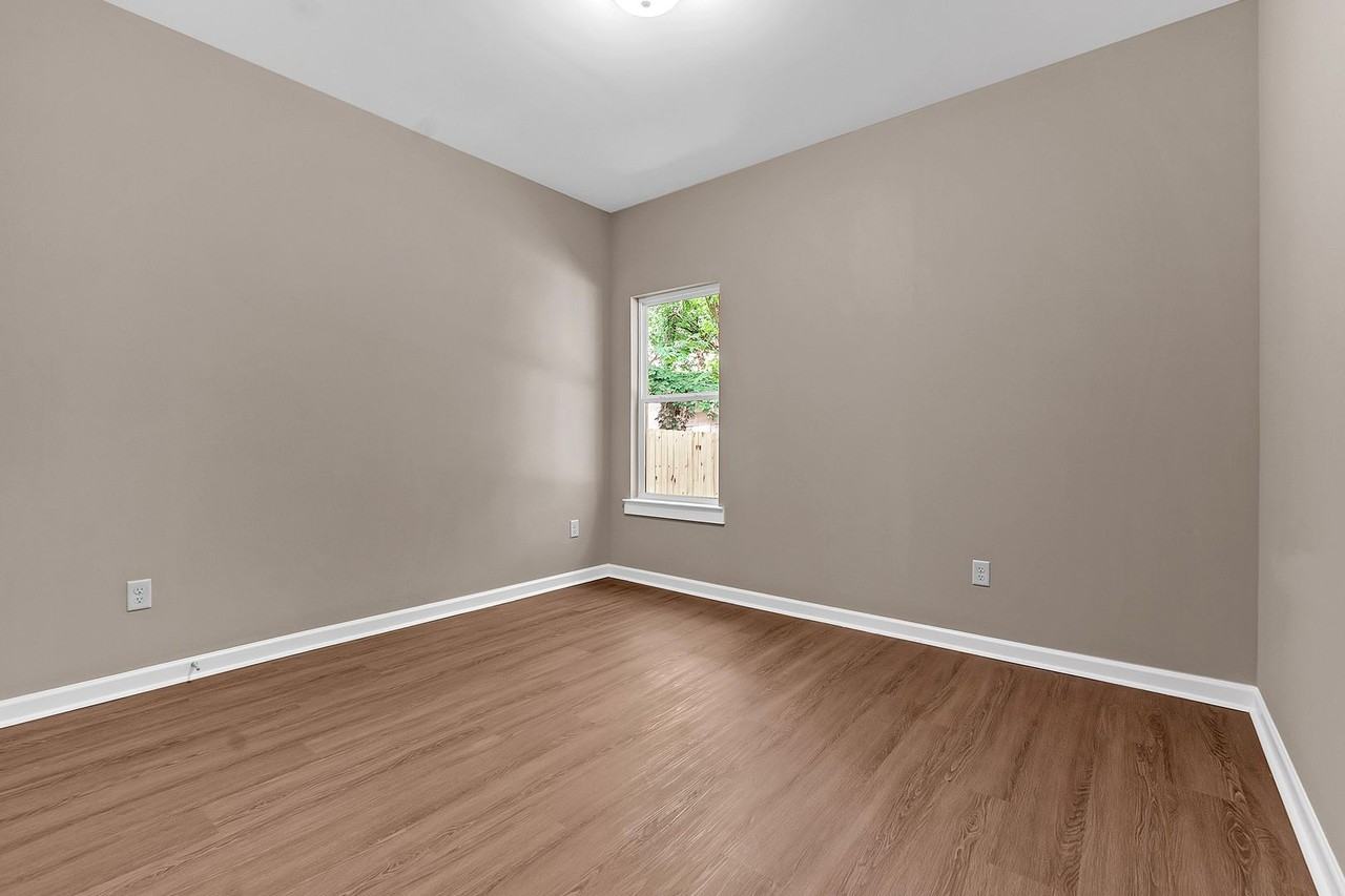 557 Lundee Pl - Photo 7 of 18
