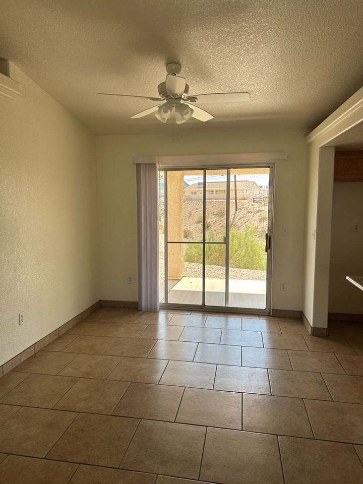 70 Viscount Ln - Photo 7 of 31