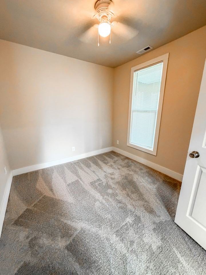 125 9th St S - Photo 3 of 14