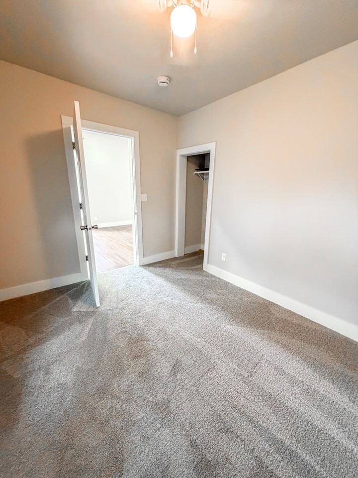 125 9th St S - Photo 4 of 14