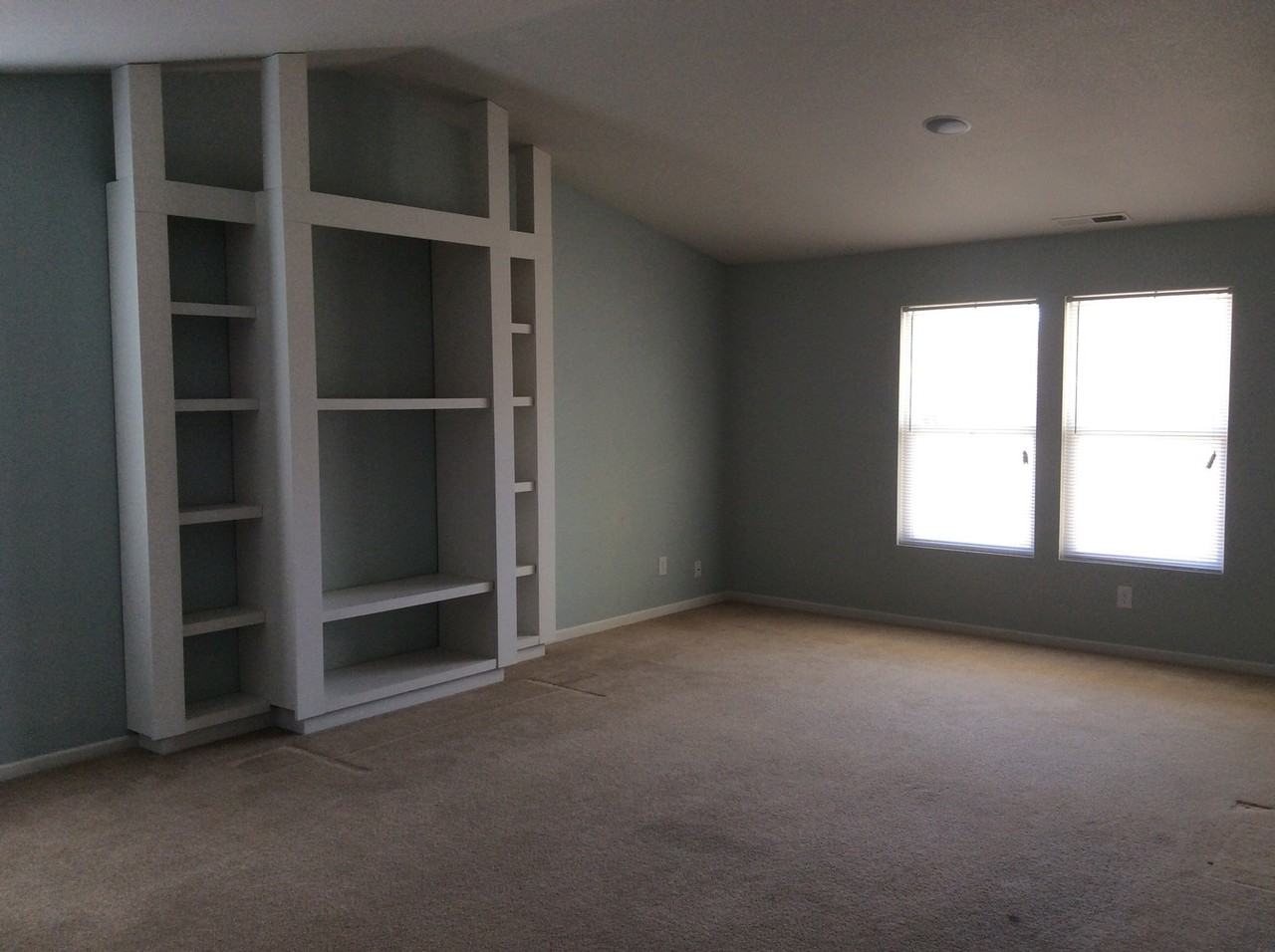 8338 Gates Corner Dr - Photo 2 of 7
