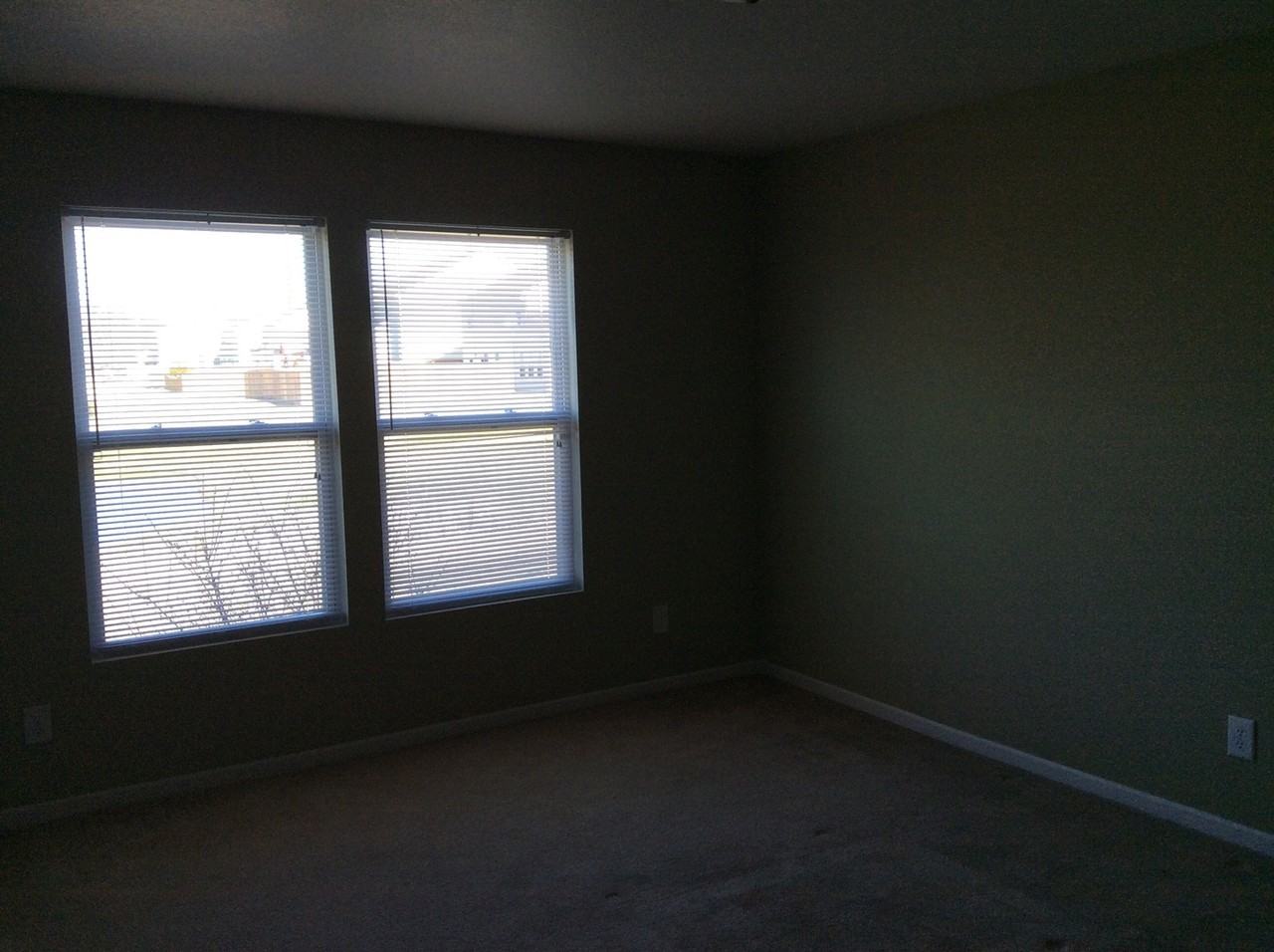 8338 Gates Corner Dr - Photo 4 of 7