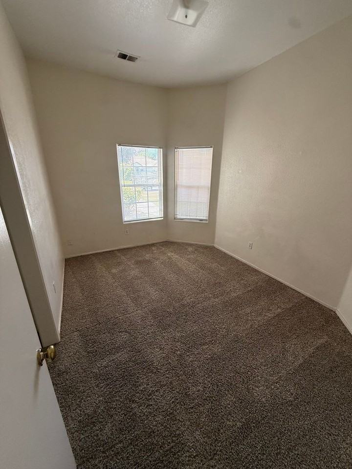 10612 Tivoli Ct - Photo 6 of 18