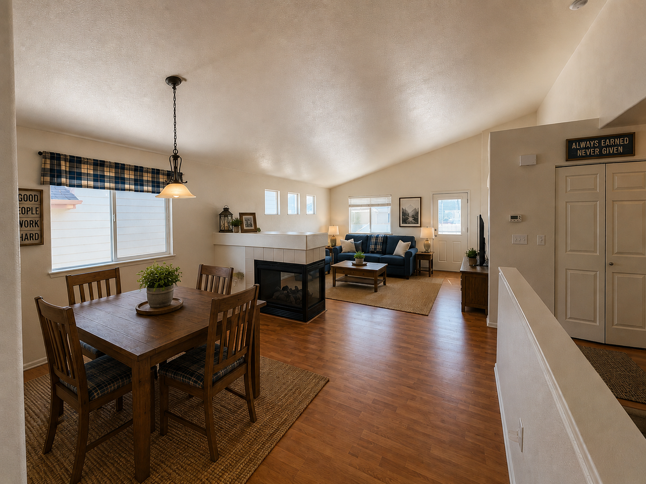 3221 San Marco Ave - Photo 5 of 18