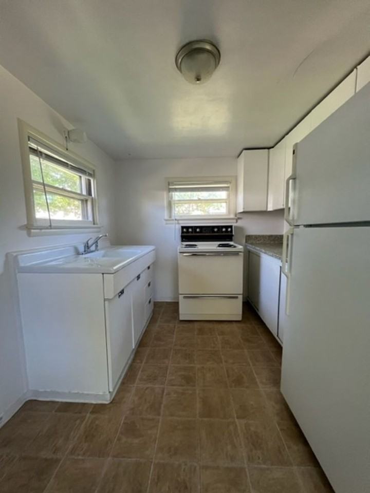 410 Hamilton St #D - Photo 6 of 15