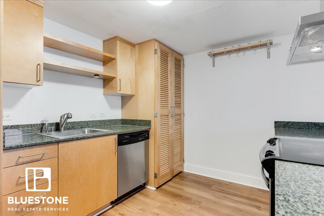 255 255 SW Harrison - 25A #25A - Photo 2 of 22