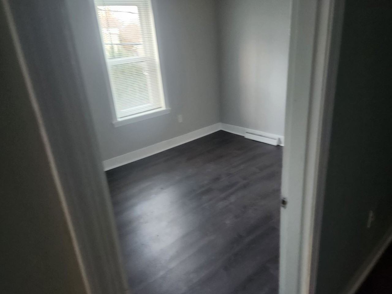 101 Stroud St - Photo 6 of 9