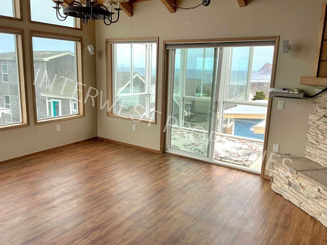 5203 Nw Keel Ave - Photo 3 of 22
