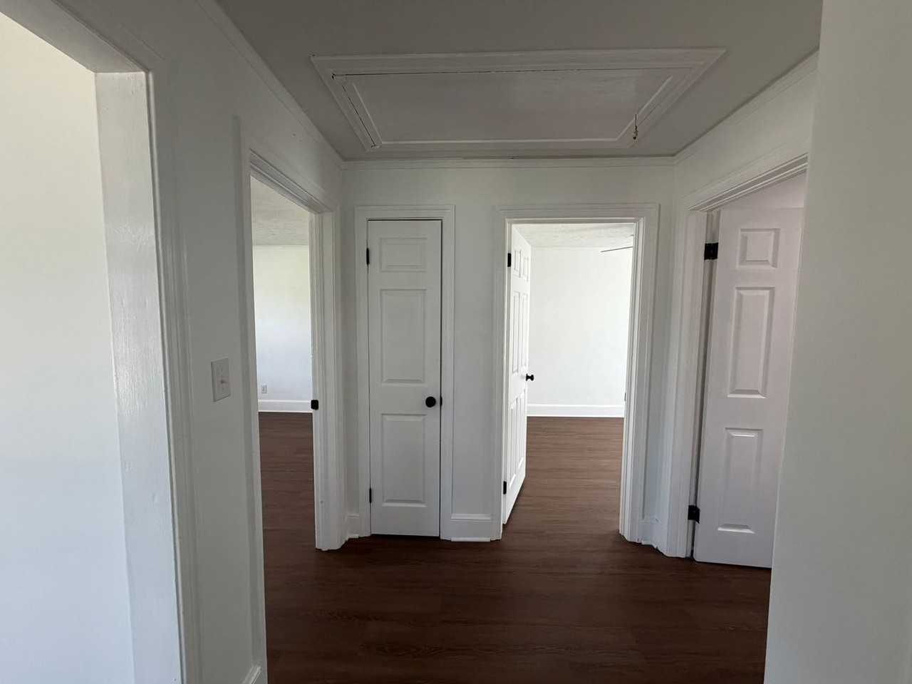 118 Eastwood Ave - Photo 7 of 12