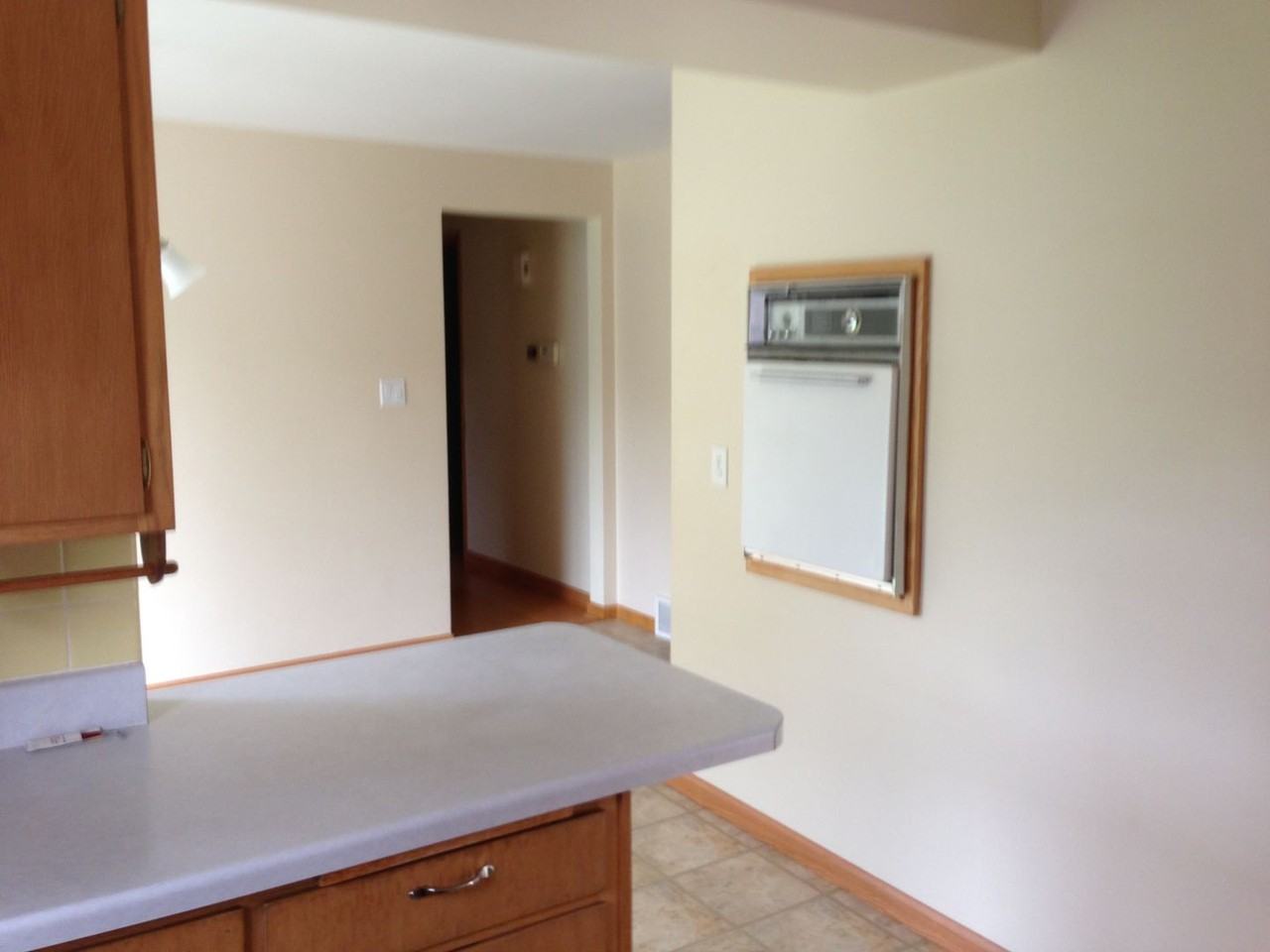 949 E Lindbergh St - Photo 5 of 20