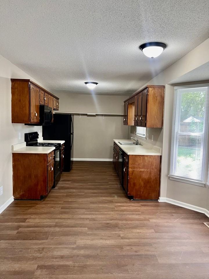 3200 S Senseney Cir - Photo 4 of 15