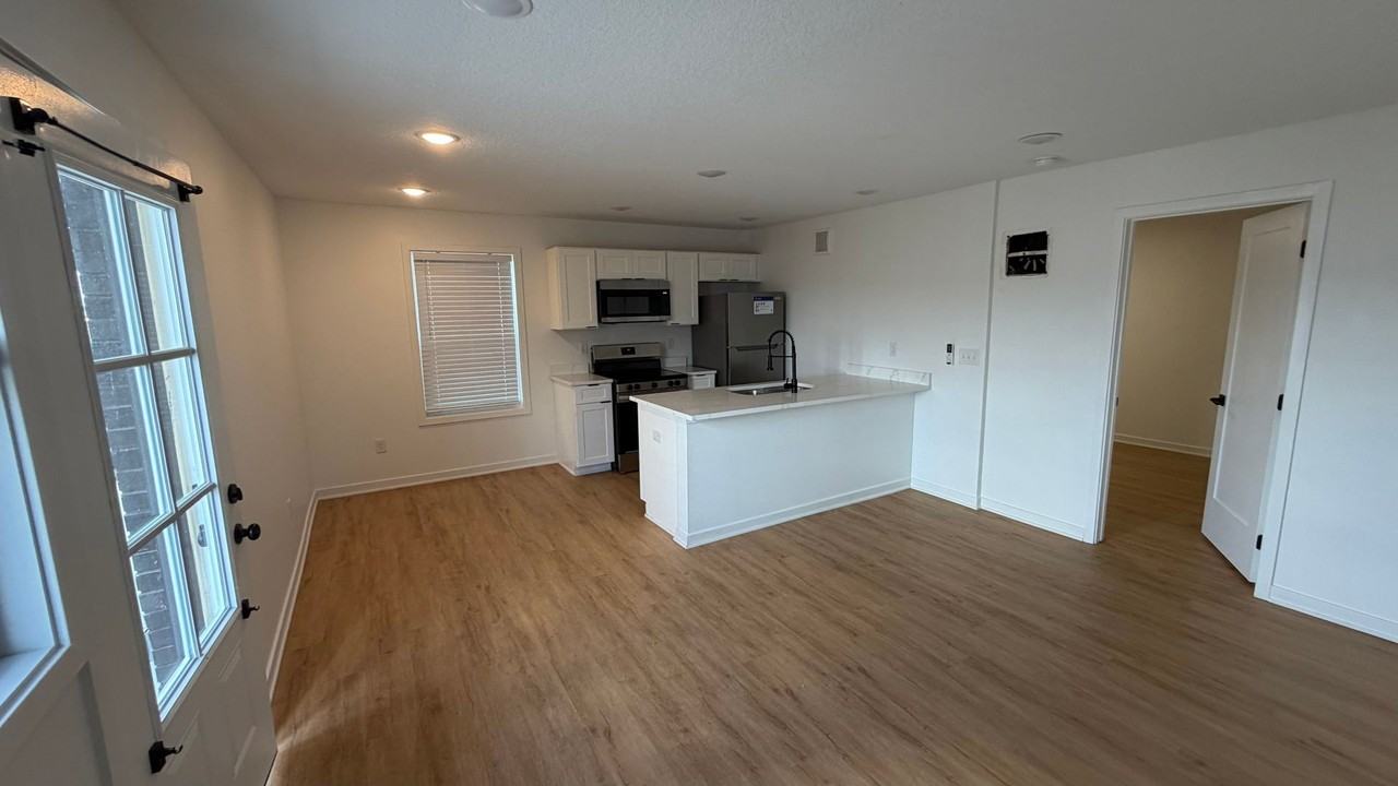 700 Monona Ave - Photo 6 of 21