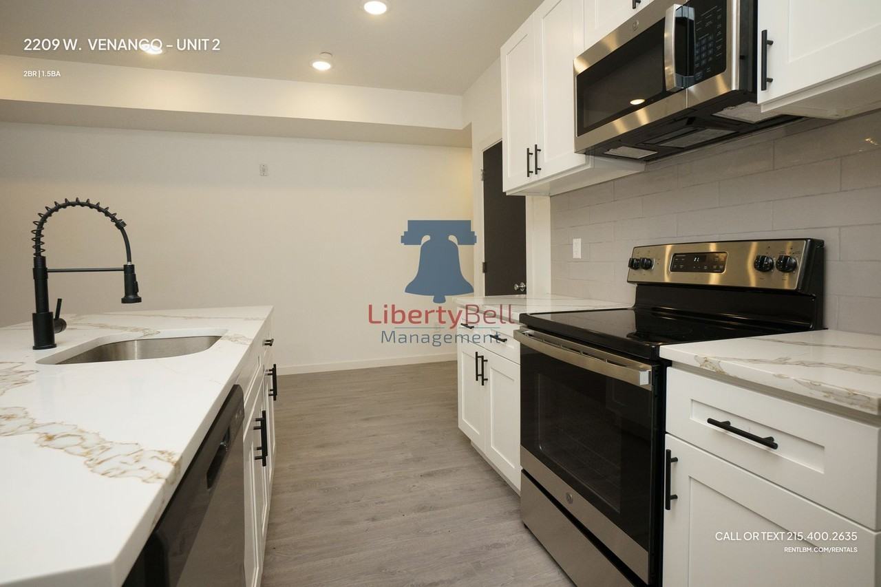 2209 W VENANGO - Photo 2 of 30