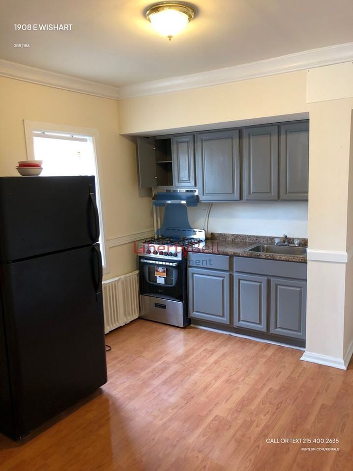 1908 E Wishart St - Photo 3 of 17