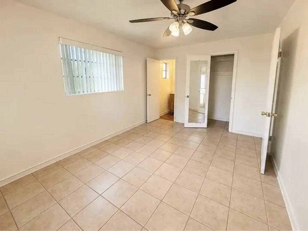 2234 E Water St - Photo 7 of 14