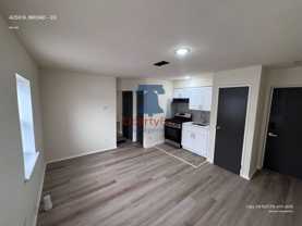 4250-52 N. BROAD - Photo 1 of 1