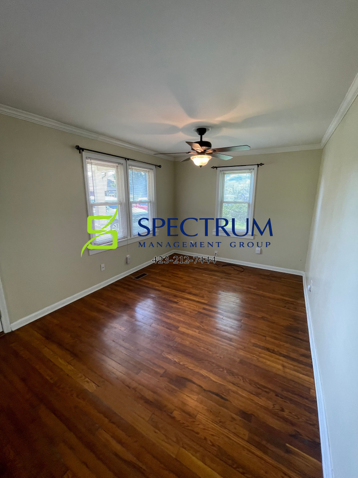 506 Phillips St - Photo 3 of 16