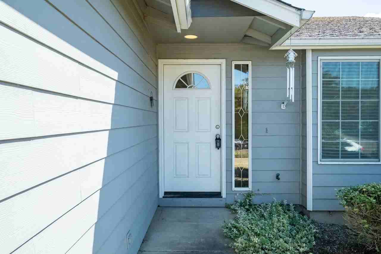 3234 23rd Ave Se - Photo 5 of 39