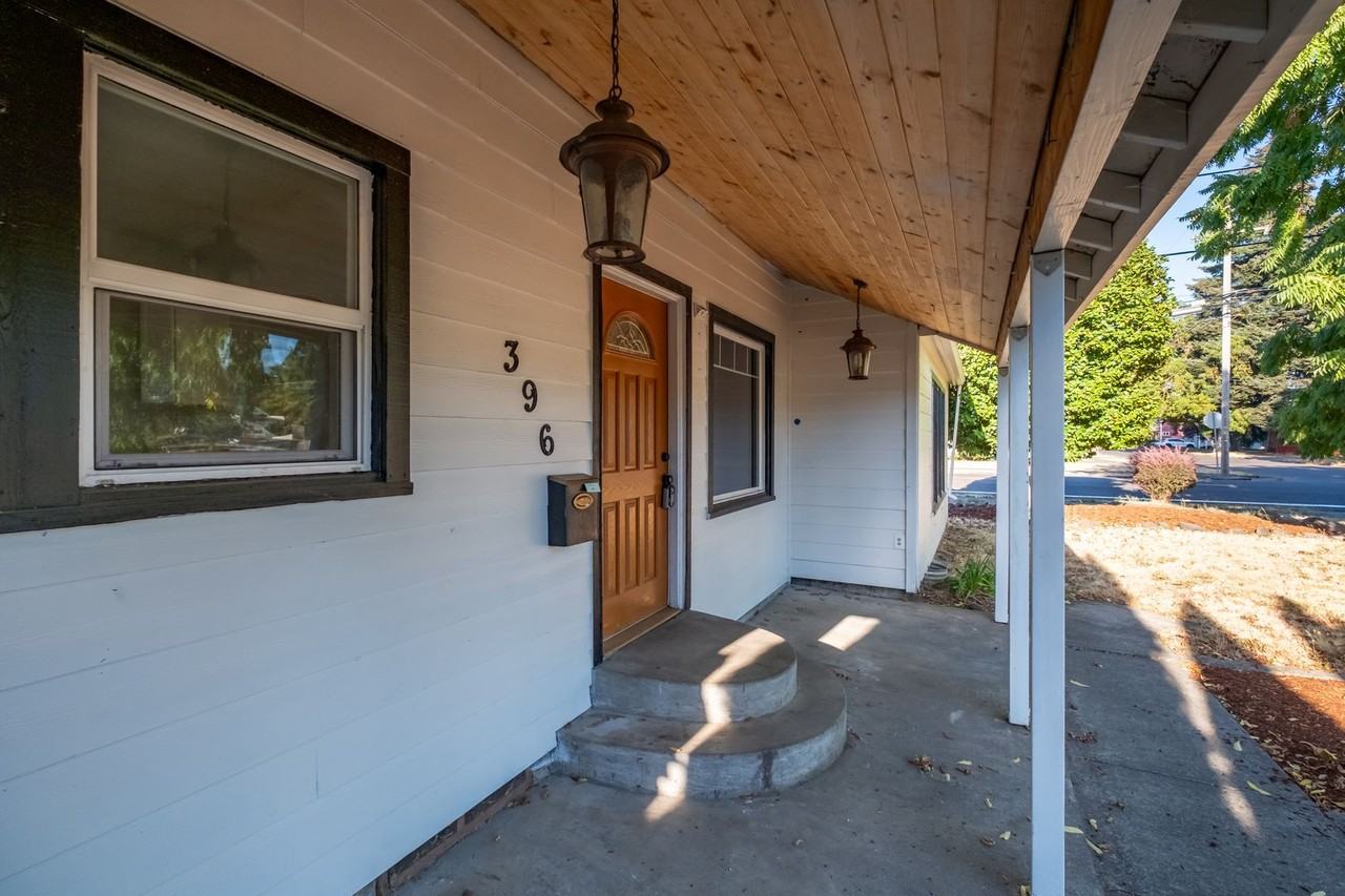 396 W Grant St - Photo 5 of 48