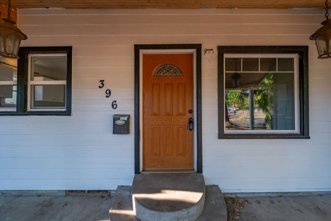 396 W Grant St - Photo 6 of 48