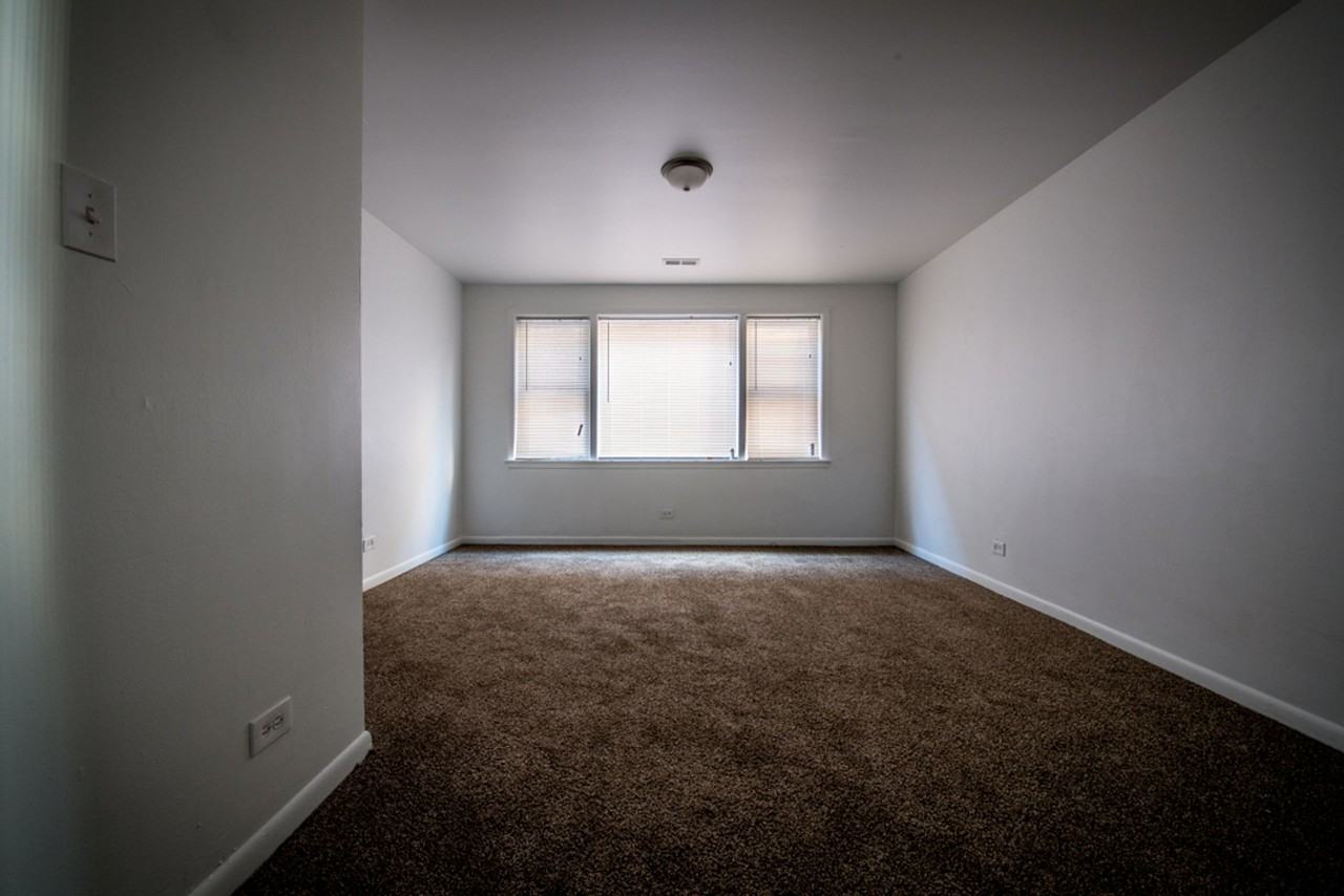 10933 S Vernon - Photo 7 of 14