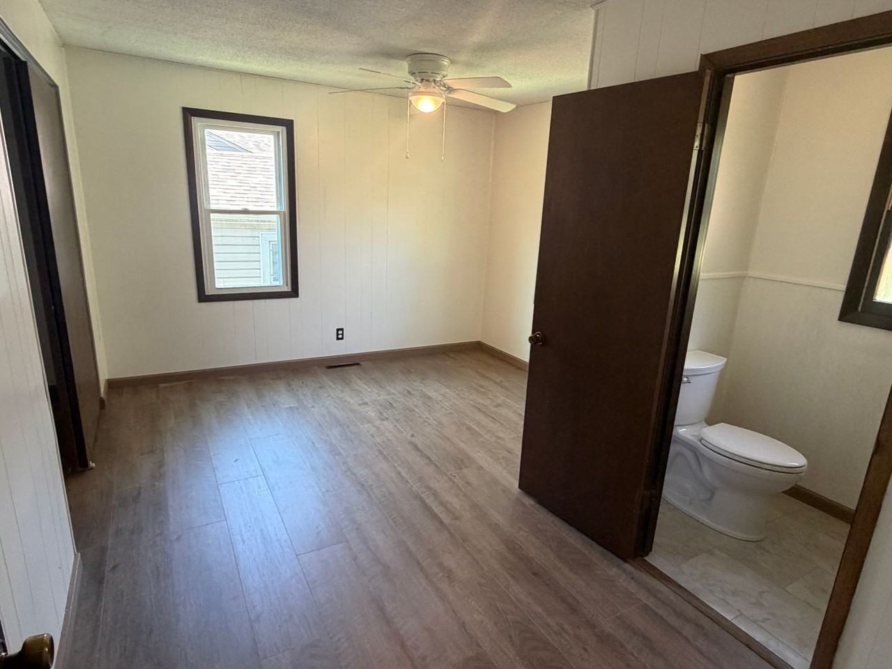 203 Greenfield Dr - Photo 7 of 14