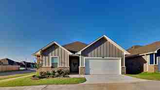 6801 Labelle Dr - Photo 1 of 1