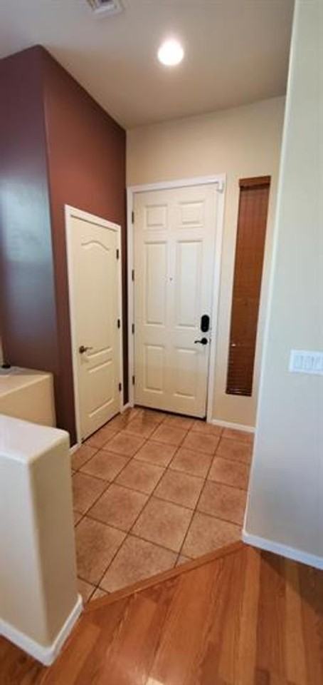 1630 W Gentle Brook Trl - Photo 4 of 36