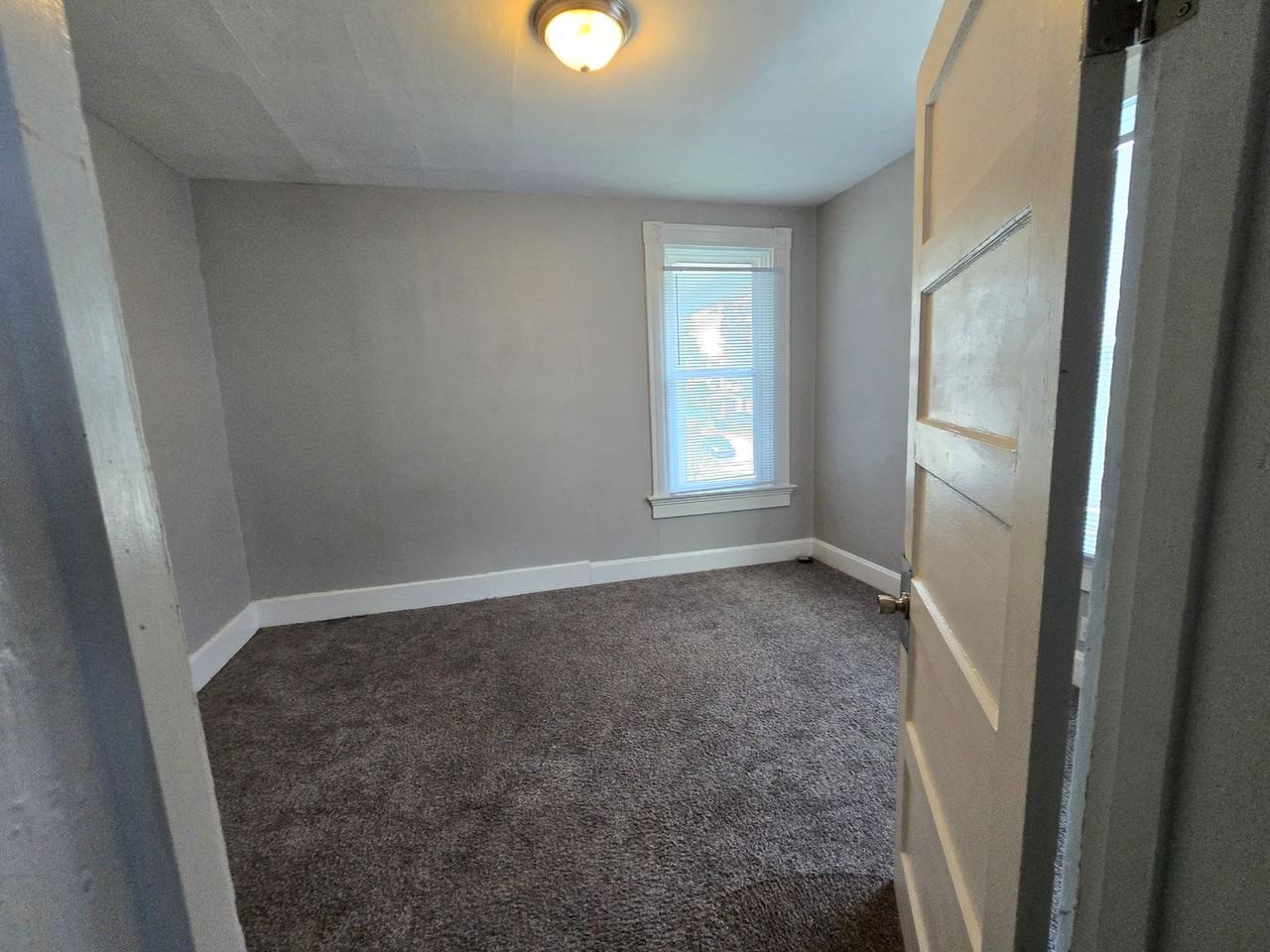 1708 Grand Ave - Photo 4 of 11