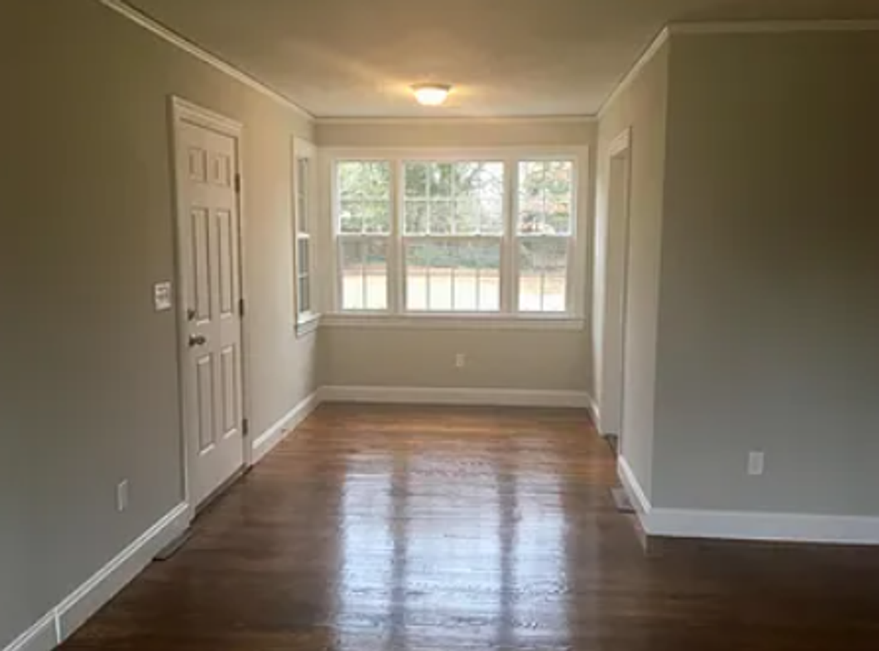 114 Woodland Dr - Photo 3 of 10