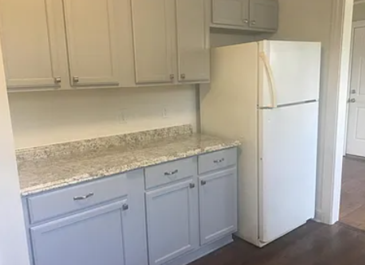 114 Woodland Dr - Photo 5 of 10