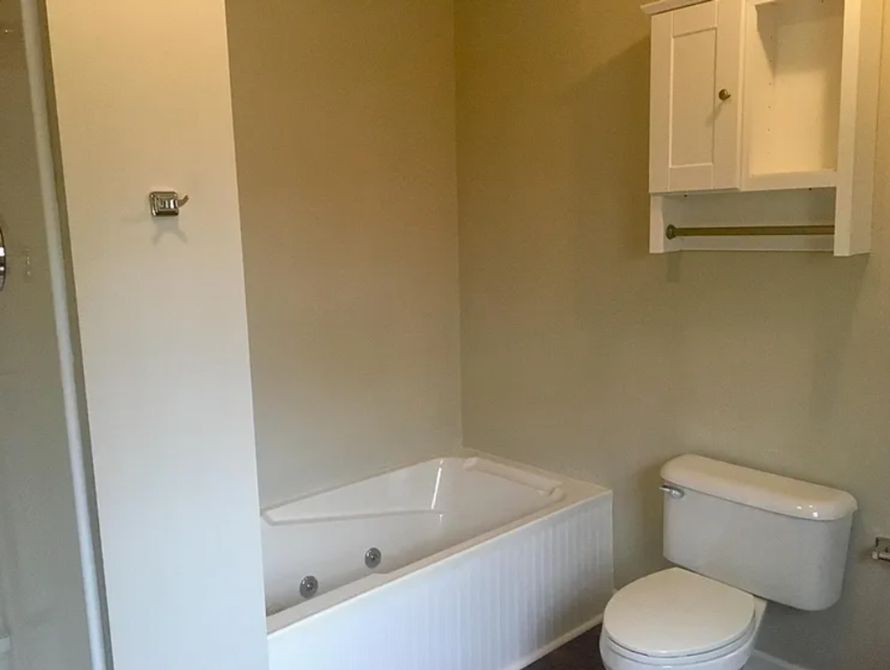 114 Woodland Dr - Photo 6 of 10
