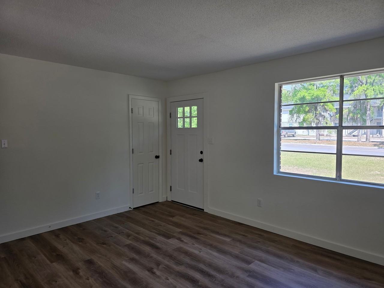 309 E 3rd St - Photo 2 of 18