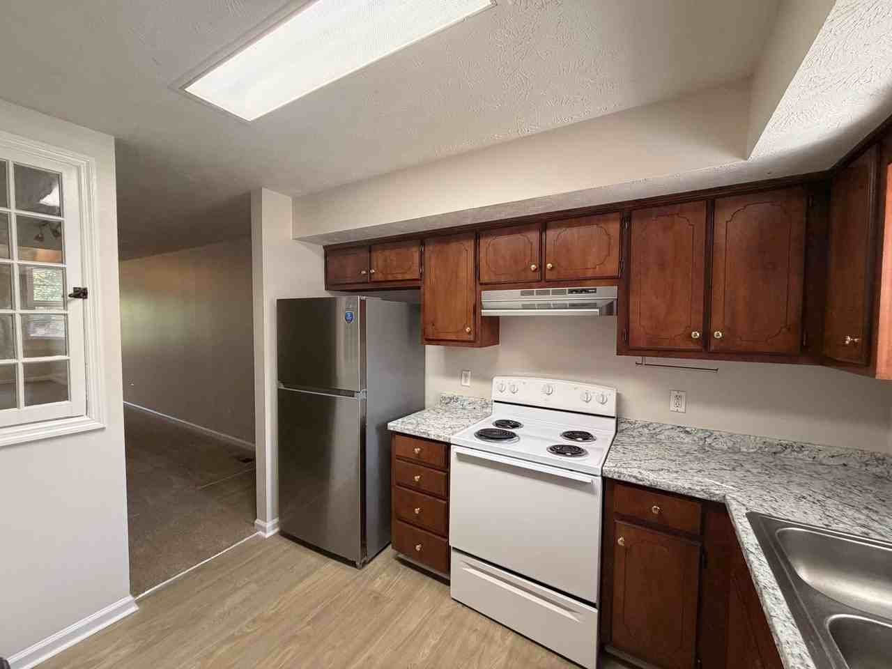 406A Hazelwood Dr - Photo 5 of 22